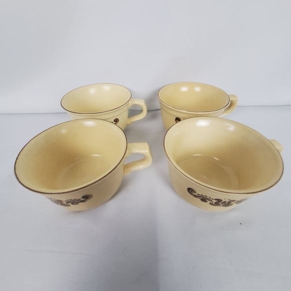 Vintage Pfaltzgraff Village Handled Soup Mugs/Cups/Bowls Set of 4 EUC - Picture 2 of 7